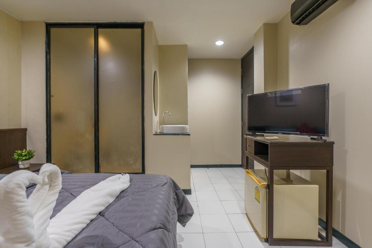 Cheqinn Bed Sukhumvit 4 Nana Plaza Bangkok Exteriér fotografie
